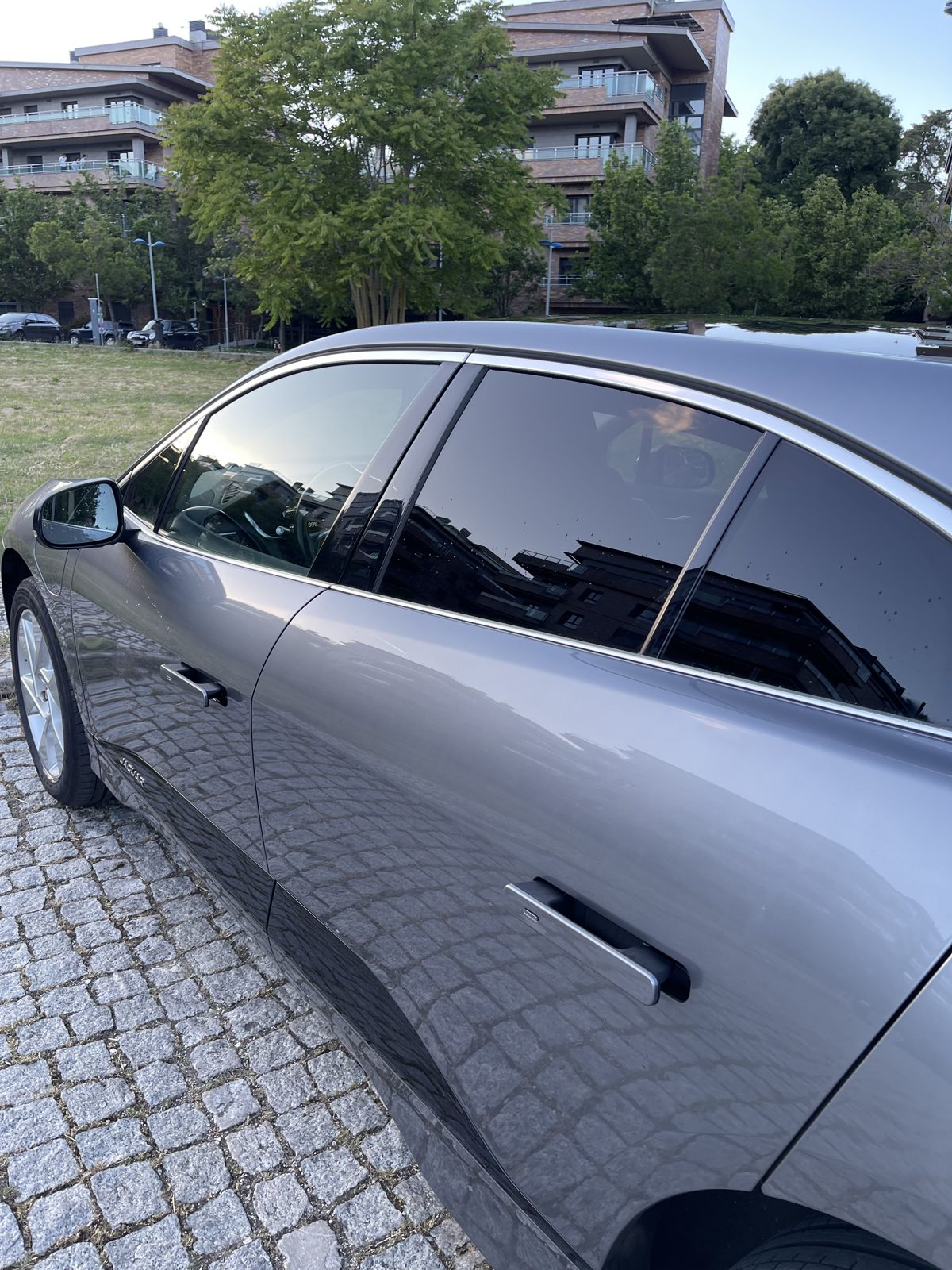 Jaguar I-PACE EV 400 AWD - Imagem 3