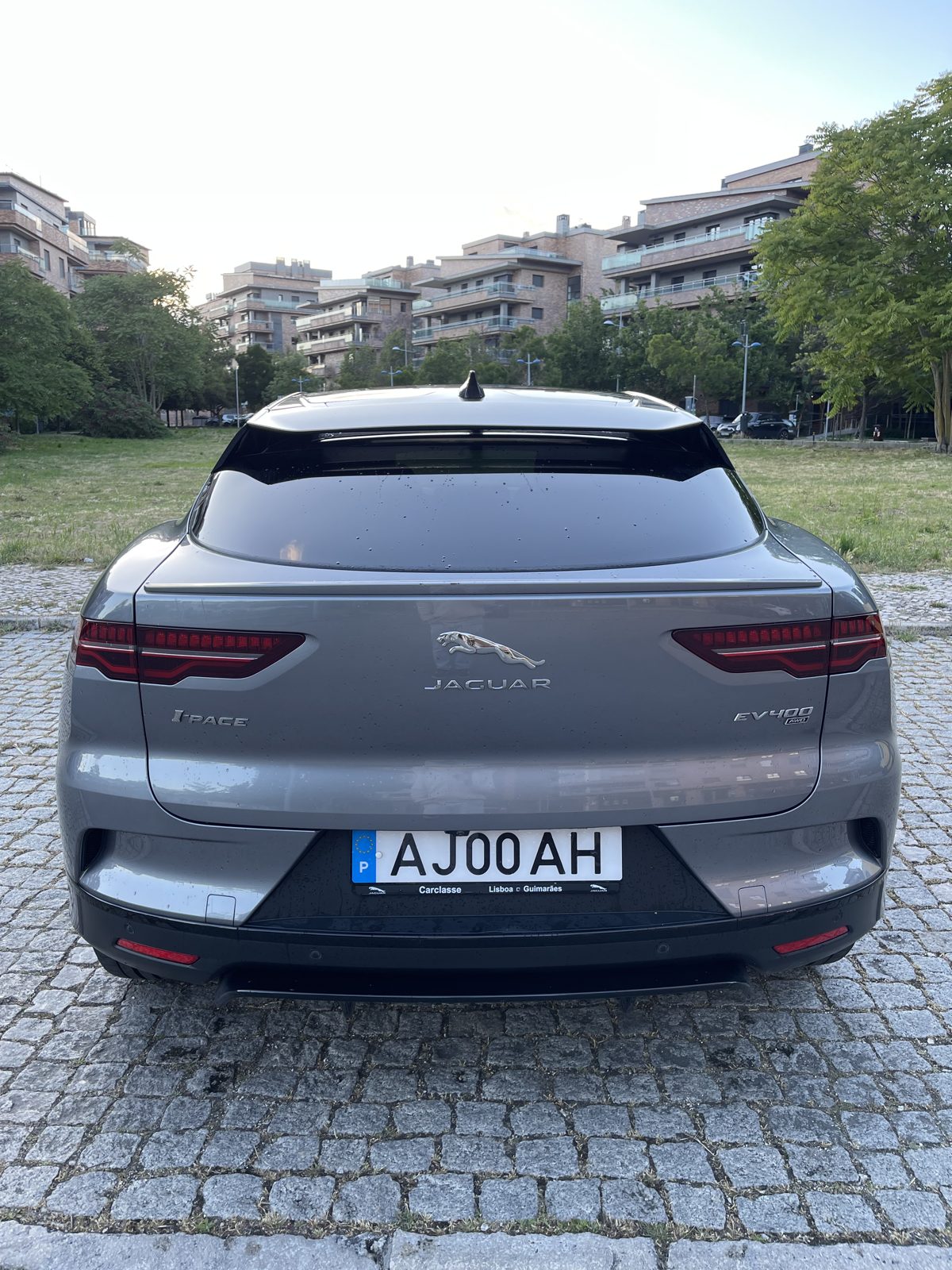 Jaguar I-PACE EV 400 AWD - Imagem 4