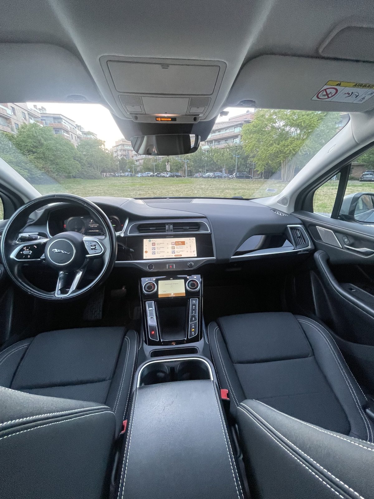 Jaguar I-PACE EV 400 AWD - Imagem 7