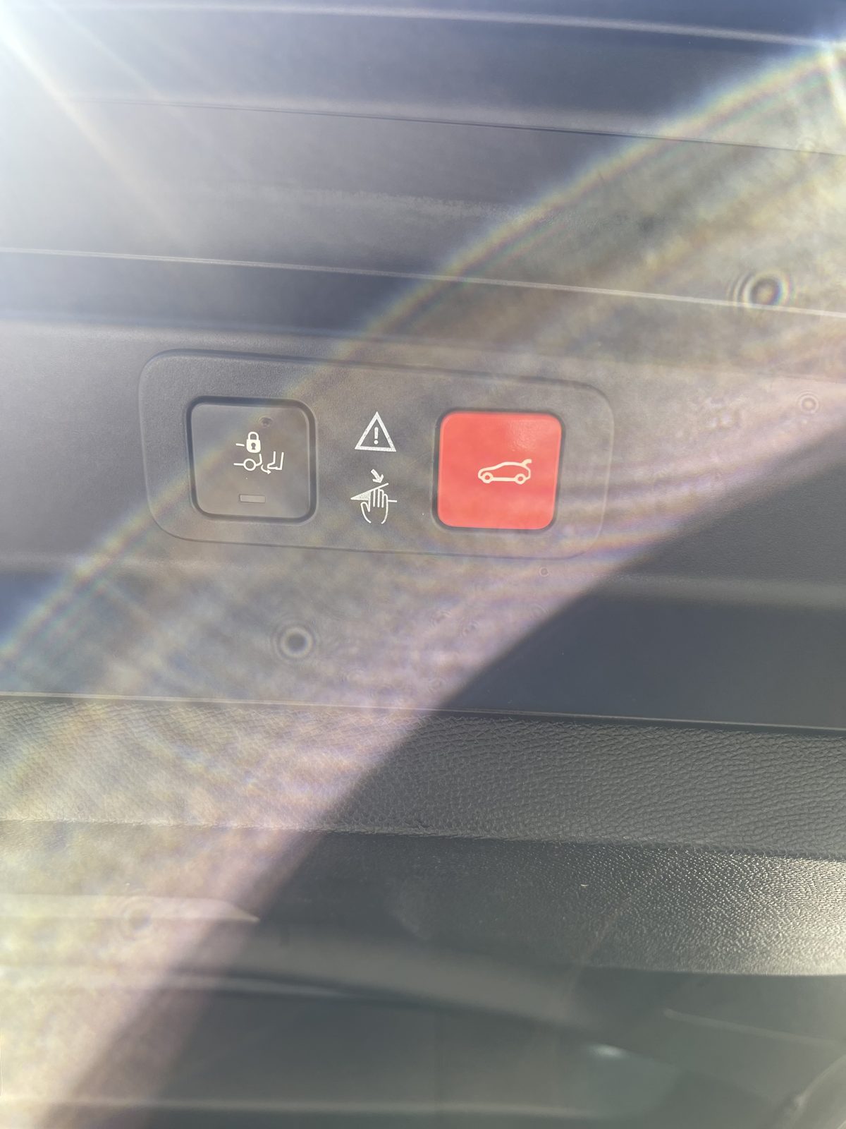 Peugeot 5008 1.5 BlueHDi Allure Pack em Pele - Imagem 8