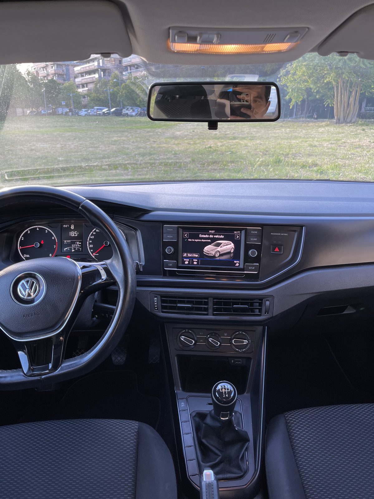 Volkswagen Polo 1.0 Trendline - Imagem 8
